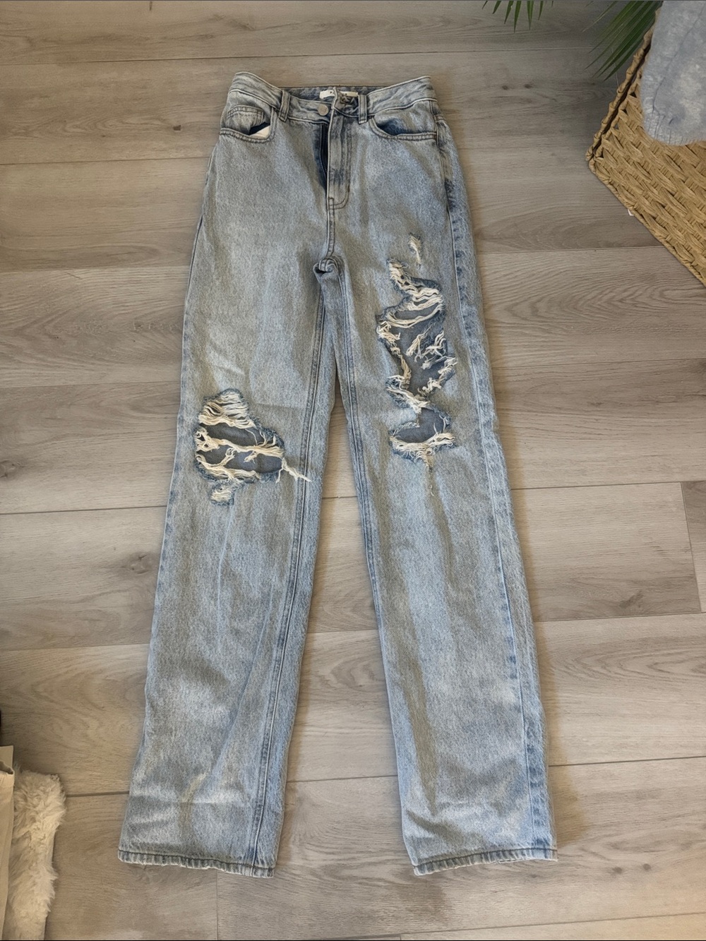 Women’s Pacsun 90’s Boyfriend Ripped Jeans size 24